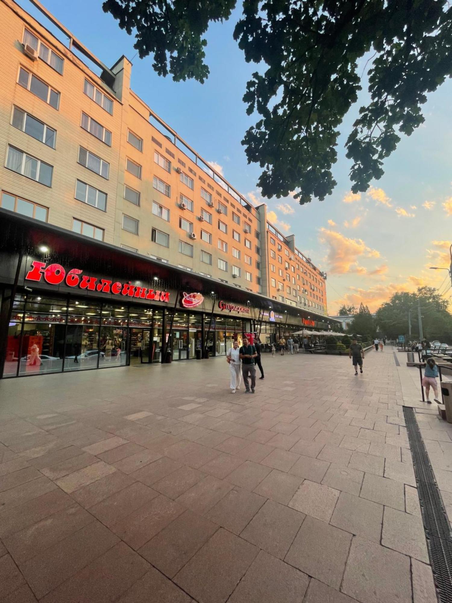 Апартаменты На Арбате Almaty Eksteriør billede